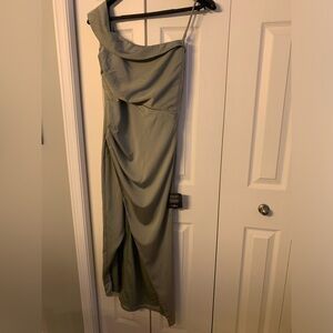 NWT Lulus One-Shoulder Sage Green Dress (SZ M)